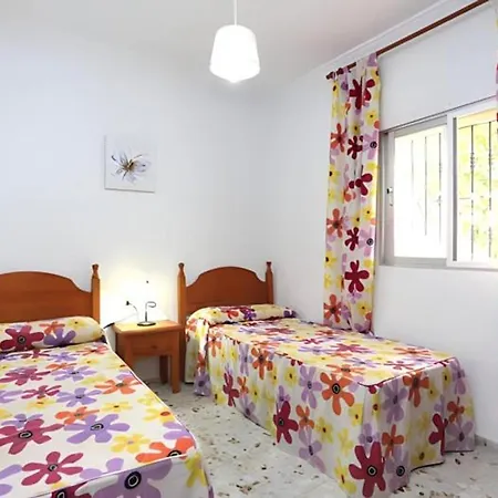 Villa Familiar Con Piscina Privada, Jardin Y Wi-fi Gratuito En - Es-180-271 Conil De La Frontera