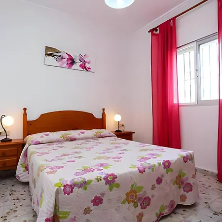 Familiar Con Piscina Privada, Jardin Y Wi-fi Gratuito En - Es-180-271 Villa Conil De La Frontera