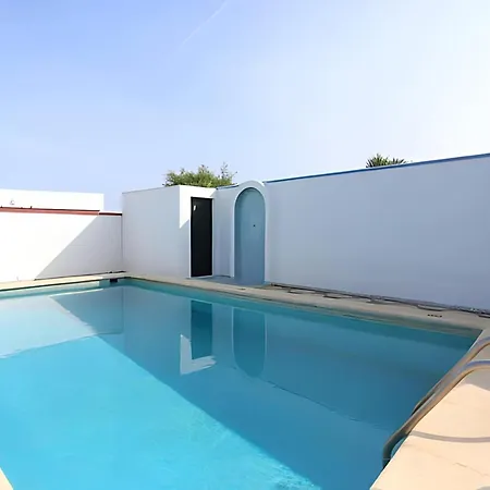 Familiar Con Piscina Privada, Jardin Y Wi-fi Gratuito En - Es-180-271 *