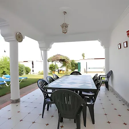Familiar Con Piscina Privada, Jardin Y Wi-fi Gratuito En - Es-180-271 *